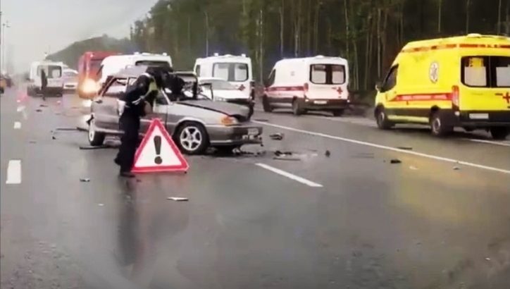 Три человека пострадали в результате ДТП на Киевском шоссе