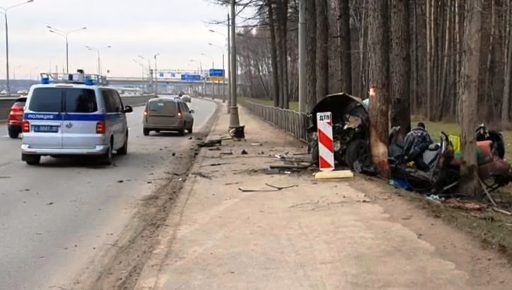 Один человек погиб и один пострадал в результате ДТП на Калужском шоссе в ТиНАО