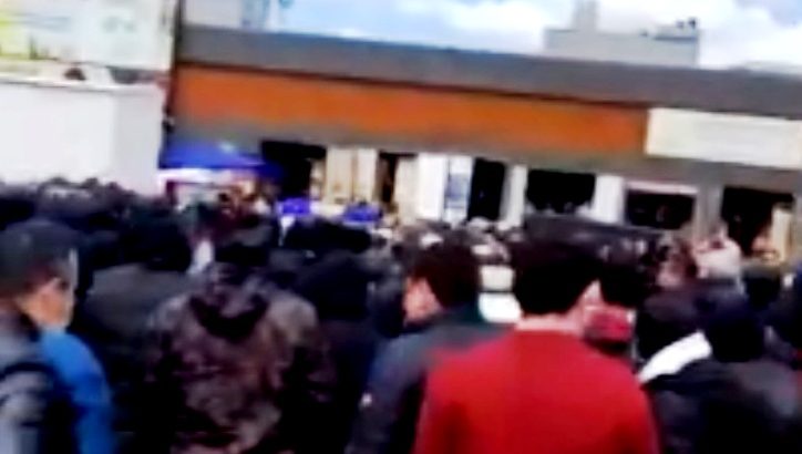 Арендаторы устроили массовый бунт на рынке «Фуд Сити» в Москве